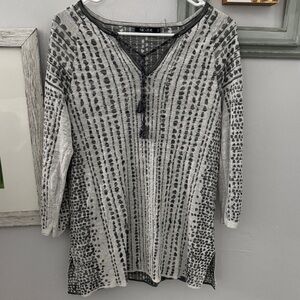 NIC+ZOE Black and Gray Knit Top Petite Medium